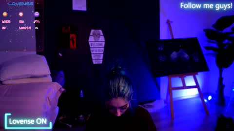 Aria  online show from October 22, 2025, 9:47 pm