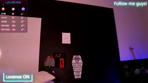 Aria  online show from October 27, 2025, 10:14 pm