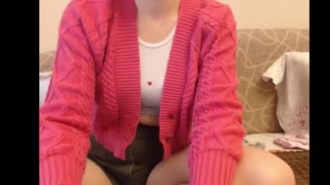 Ariella online show from November 6, 2025, 10:49 am