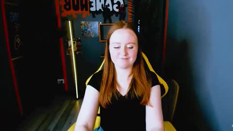 Snapshot of ariel_yumi chatting on November 17, 2025, 6:03 pm Ariel online show from November 17, 2025, 6:03 pm