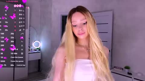 Snapshot of arielarlt chatting on August 1, 2026, 7:57 pm Ase online show from August 1, 2026, 7:57 pm
