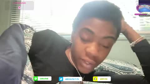 Snapshot of arielbliss69 chatting on April 28, 2026, 2:44 pm arielbliss69 online show from April 28, 2026, 2:44 pm