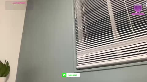 Snapshot of arielbliss69 chatting on May 5, 2026, 6:43 am arielbliss69 online show from May 5, 2026, 6:43 am