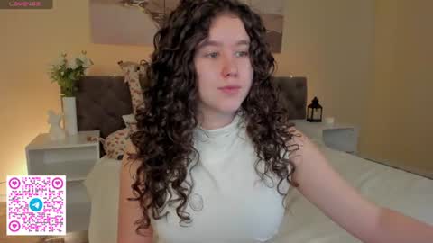 Snapshot of ariella_sol chatting on June 22, 2026, 1:07 am Ariella GTM3 Tue Wed Thu Fri Sat 0400 am-1030pm online show from June 22, 2026, 1:07 am