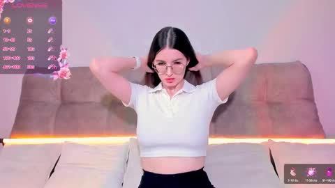 Ariella online show from September 16, 2025, 3:18 am