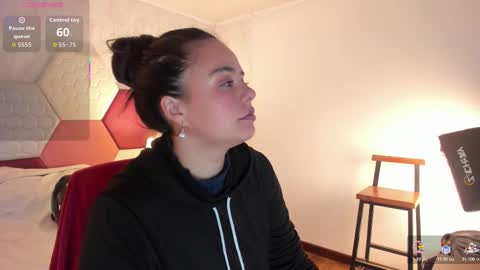 Snapshot of arielle_wilde chatting on November 4, 2025, 2:43 am arriel online show from November 4, 2025, 2:43 am