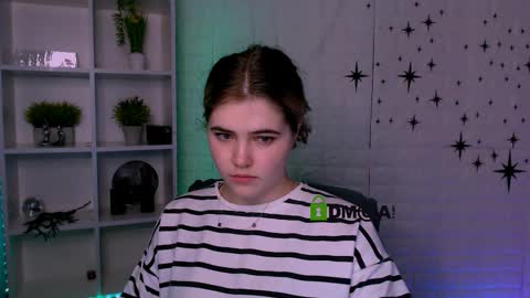 Snapshot of arielmell chatting on February 27, 2026, 11:10 am arielmell online show from February 27, 2026, 11:10 am