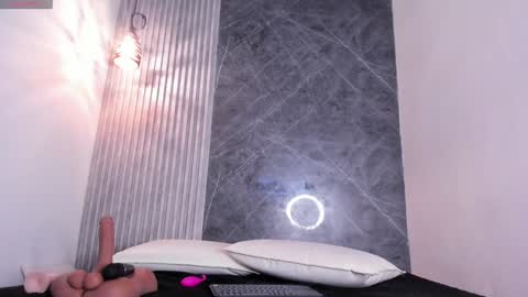 Ariel  online show from December 22, 2024, 3:33 pm