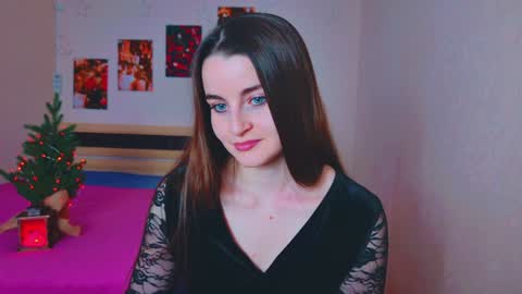 Snapshot of arielstonks_lovee chatting on December 20, 2024, 5:36 am arielstonks_lovee online show from December 20, 2024, 5:36 am