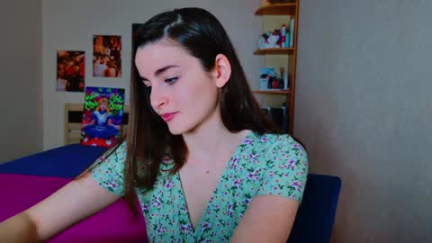 Snapshot of arielstonks_lovee chatting on January 22, 2025, 3:20 am arielstonks_lovee online show from January 22, 2025, 3:20 am