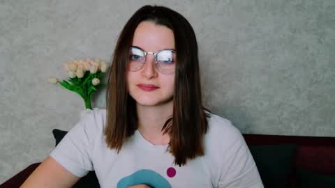 Snapshot of arielstonks_lovee chatting on September 19, 2025, 3:02 pm arielstonks_lovee online show from September 19, 2025, 3:02 pm