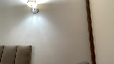 arielstonks_lovee online show from February 22, 2026, 7:19 am