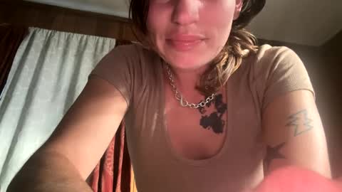 ariel  colin when hes here online show from September 22, 2025, 9:06 pm