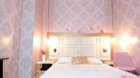Snapshot of arietta_skinny chatting on February 16, 2026, 11:39 am Arietta online show from February 16, 2026, 11:39 am