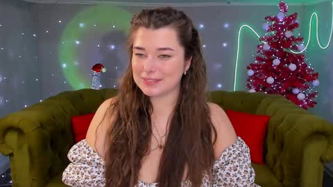 Snapshot of arigraynor chatting on December 15, 2024, 1:02 am Ari online show from December 15, 2024, 1:02 am