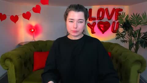 Snapshot of arigraynor chatting on February 14, 2025, 9:03 am Ari online show from February 14, 2025, 9:03 am