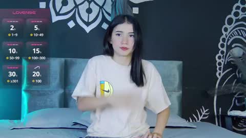 Snapshot of arii_moon chatting on March 12, 2025, 8:52 pm Ari online show from March 12, 2025, 8:52 pm