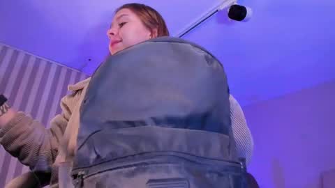  Arianna  online show from February 4, 2025, 12:44 pm