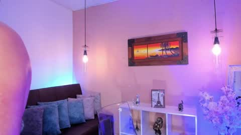  Arianna  online show from February 13, 2025, 10:43 pm