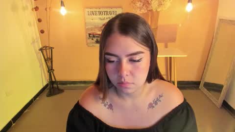  Arianna  online show from November 28, 2025, 1:47 pm