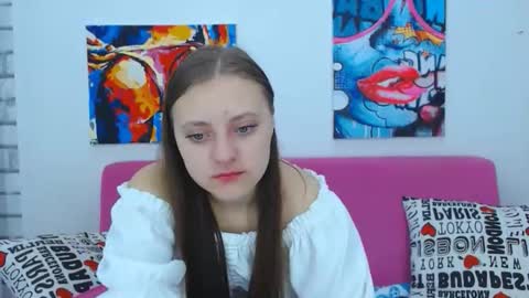 arinabelle online show from October 13, 2025, 2:11 am