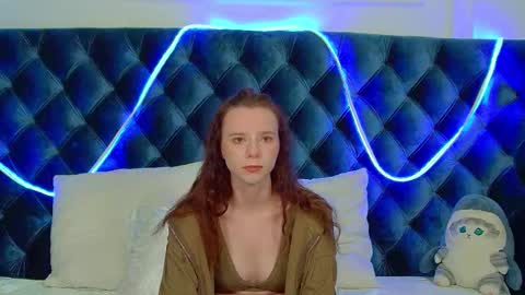 Arinakubrick online show from November 22, 2025, 3:33 pm