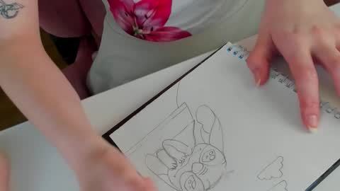 Arinakubrick online show from March 10, 2026, 5:29 pm