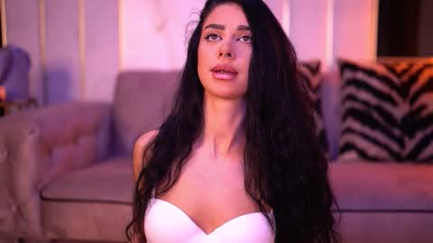 Arina online show from October 27, 2025, 6:12 pm