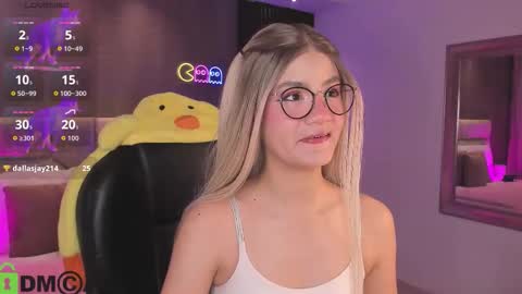 Ari  online show from September 28, 2025, 11:54 pm