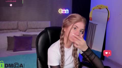 Ari  online show from January 15, 2026, 3:11 am