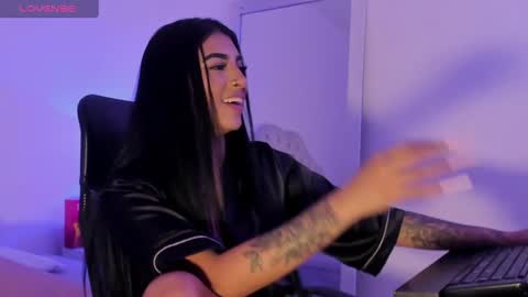 Ari Robert online show from March 2, 2025, 8:27 am