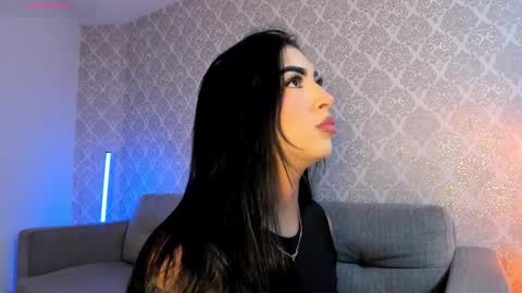 Ari Robert online show from November 19, 2025, 3:50 am