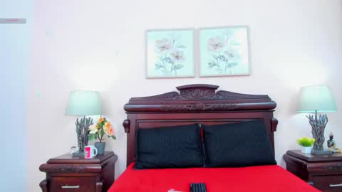 Ari  online show from November 11, 2025, 12:49 pm