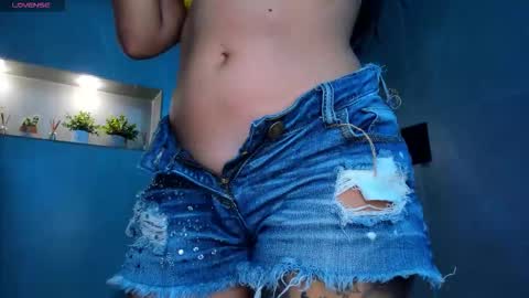 Snapshot of arisweett chatting on February 20, 2026, 12:27 pm Ari online show from February 20, 2026, 12:27 pm