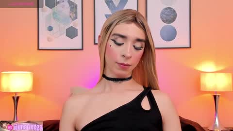   Nice to meet you  thumb up me please its important I  LOOK MY BIO DOWN online show from December 7, 2024, 8:55 am