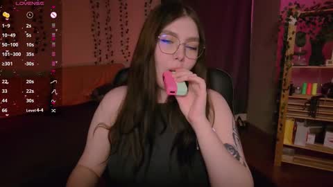 Astrid online show from November 10, 2025, 1:59 am