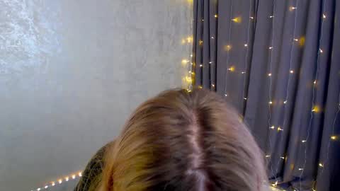 Arlana online show from February 5, 2026, 1:21 am