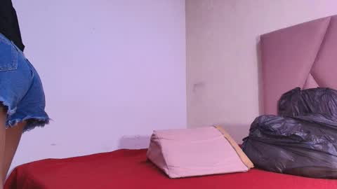 Arleth  online show from October 22, 2025, 3:07 am