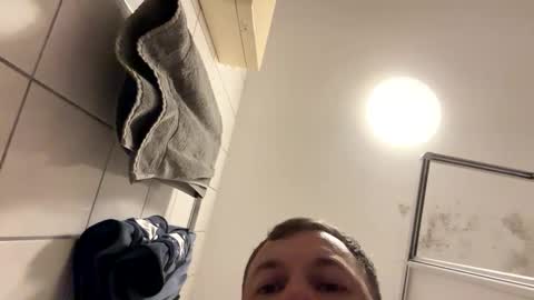 armyskater32 online show from September 8, 2025, 8:08 pm