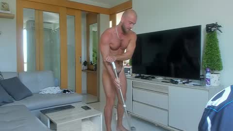 Snapshot of arni_strong chatting on December 20, 2024, 4:53 am ARNI STRONG online show from December 20, 2024, 4:53 am