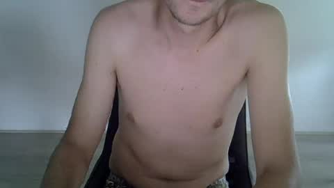 Snapshot of arnoanro chatting on June 30, 2026, 3:35 pm arnoanro online show from June 30, 2026, 3:35 pm