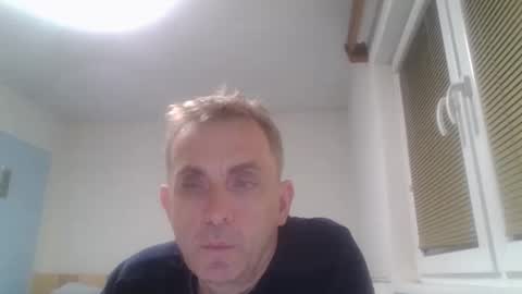 aromannn online show from November 12, 2025, 9:58 pm