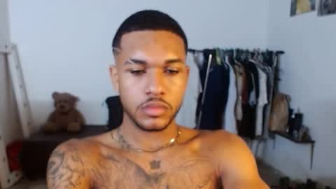 Snapshot of aron_7 chatting on January 20, 2025, 3:15 am aron_7 online show from January 20, 2025, 3:15 am