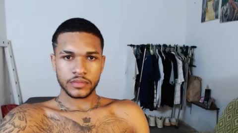 Snapshot of aron_7 chatting on January 25, 2025, 6:45 am aron_7 online show from January 25, 2025, 6:45 am