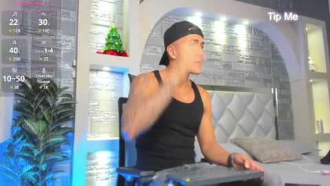 ARON BOLT online show from December 31, 2024, 2:14 pm