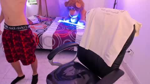 Aaron online show from June 2, 2026, 10:34 pm