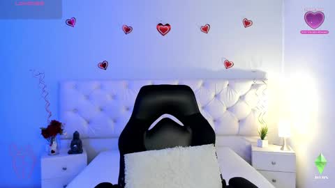 Aron cruz  online show from March 7, 2025, 1:40 pm