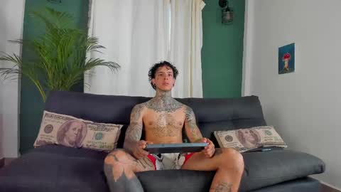 Snapshot of aron_ford chatting on April 26, 2026, 8:06 pm Aron ford online show from April 26, 2026, 8:06 pm