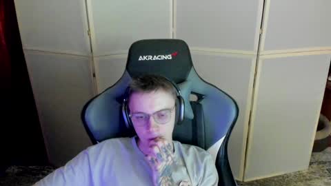 biggest penis  online show from December 4, 2024, 7:34 pm