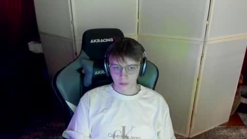 biggest penis  online show from March 10, 2025, 4:03 pm